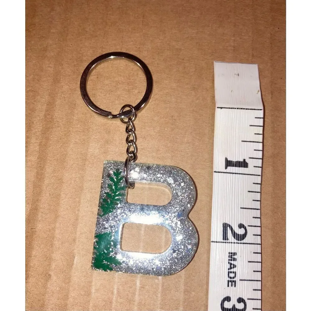 ☀️3/$9☀️ Letter “B” Resin Keychain